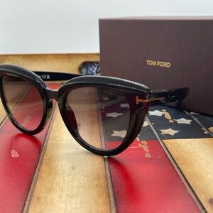 TOM FORD TORI TF938 01B Black Cat Eye Sunglasses 53MM NWT 100% Authentic